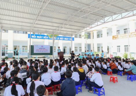 quỹ phúc tâm tiếp sức học sinh vượt khó